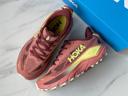 HOKA Challenger 8 Citrus | Fluorescent Yellow Shoe