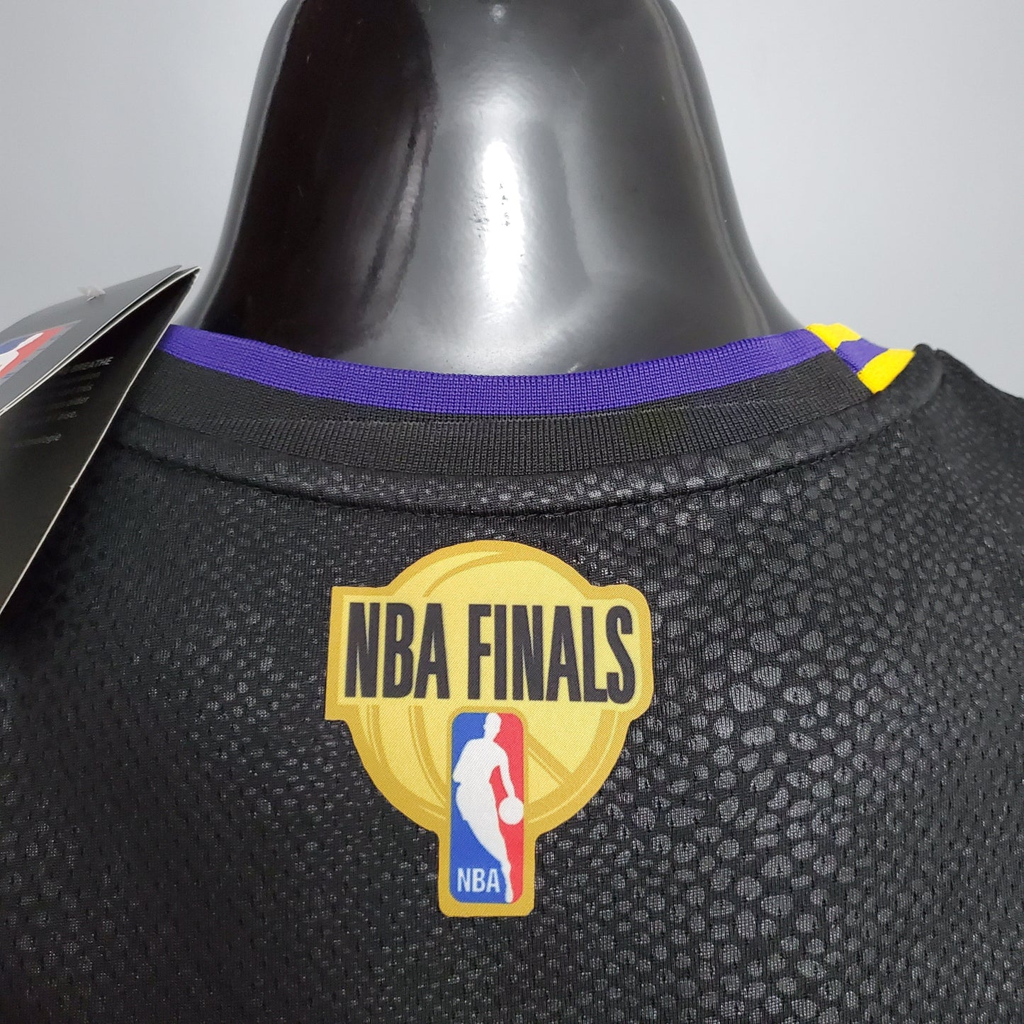 CAMISA NBA LAKERS #23 JAMES NBA FINALS BLACK - 23/24