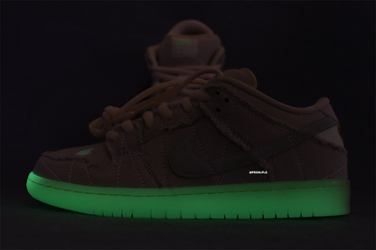 Dunk Low SB 'Mummy' Shoe