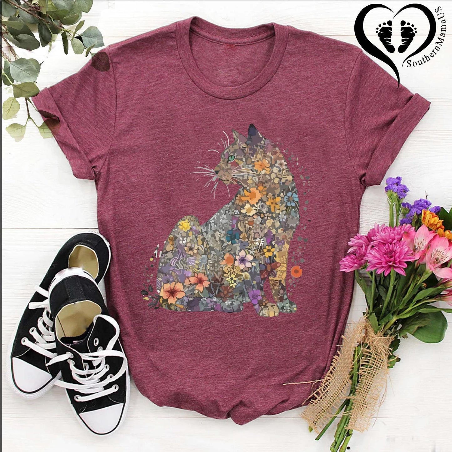 Cat Mom Shirt,Floral Cat T-shirt,Cat Mom Gift,Purr Shirt,Cat Lover Shirt, Gift For Mom, Animal Lover Tee, Cute Cat Shirt, Women Floral Shirt
