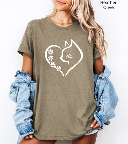 Cat Heart Shirt, Cat Shirt, Cats Shirt, Gift for Cat Mom, Cat Mom Shirt, Cat Shirts for Women, Cat Lover Shirt, Cat Owner Gift Idea