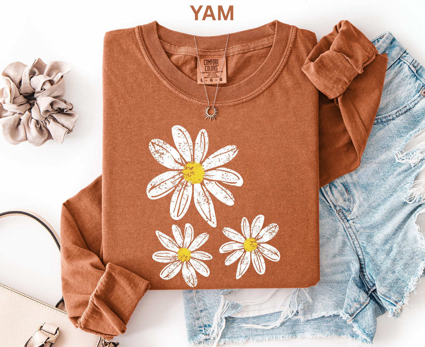 Comfort Colors Daisy Long Sleeve Shirt, Boho Floral Graphic Retro Aesthetic Flowers Long Shirt, Trendy Spring Long Sleeve Shirt for Women