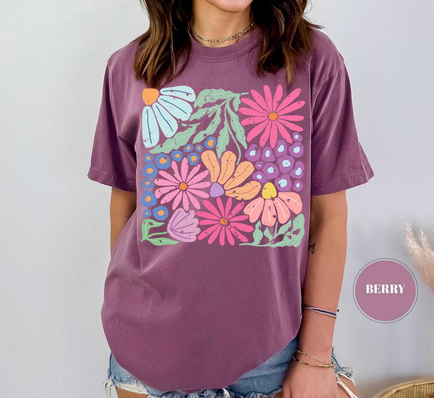 Trendy Boho Floral T-Shirt, Comfort Colors Shirt, Flower Graphic Tshirt, Cute Spring Garden Botanical Top, Summer Gift for Her, Women's Tee