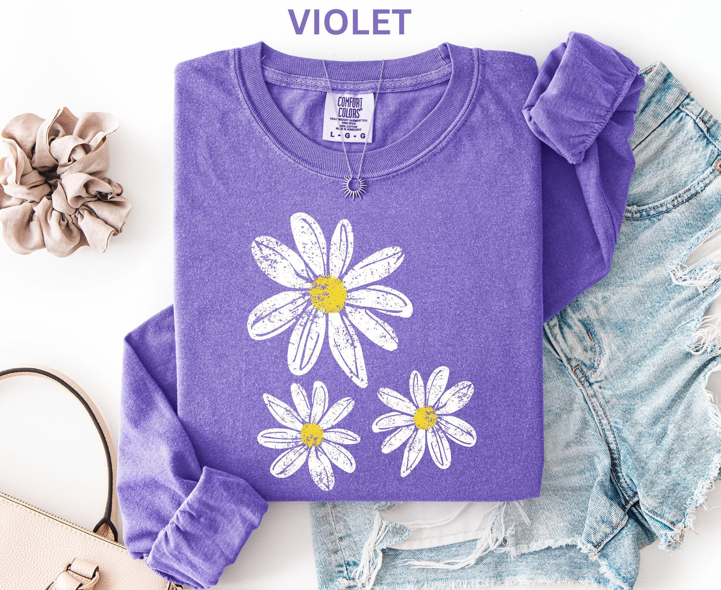 Comfort Colors Daisy Long Sleeve Shirt, Boho Floral Graphic Retro Aesthetic Flowers Long Shirt, Trendy Spring Long Sleeve Shirt for Women