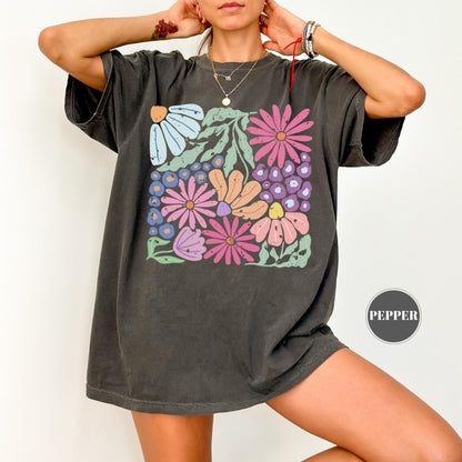Trendy Boho Floral T-Shirt, Comfort Colors Shirt, Flower Graphic Tshirt, Cute Spring Garden Botanical Top, Summer Gift for Her, Women's Tee